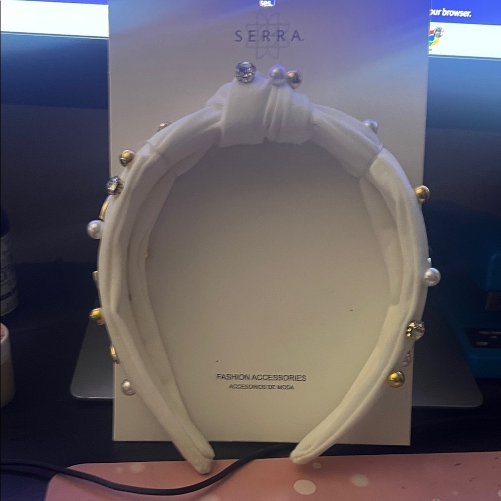 Serra Elegant White and Gold Pearl Headband